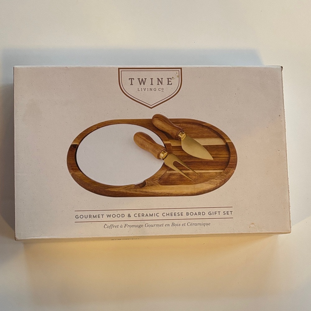 Twine Living Co. Gourmet Wood & Ceramic Cheese Board Gift Set.  New In Box